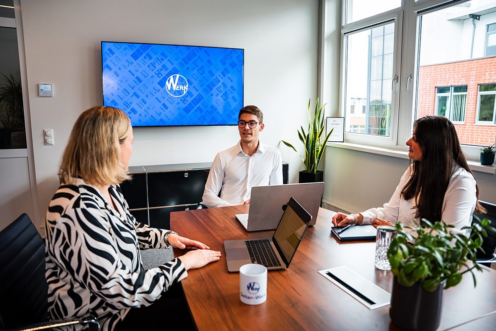 tim-nadine-seiten-werk-office-work